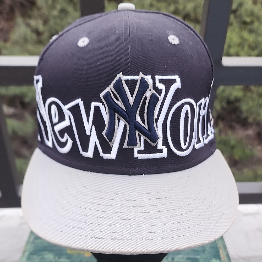 New York Yankees MLB Snapback Hat Navy
